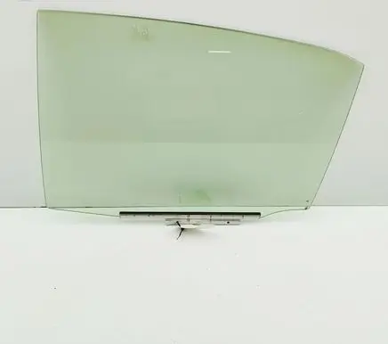 Toyota Camry VIII XV70 Rear door window glass 6811433290