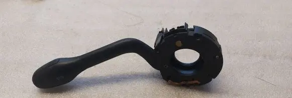 Volkswagen PASSAT B4 Indicator stalk QB91007