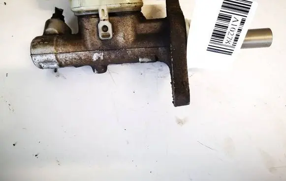 Audi A3 S3 8P Master brake cylinder