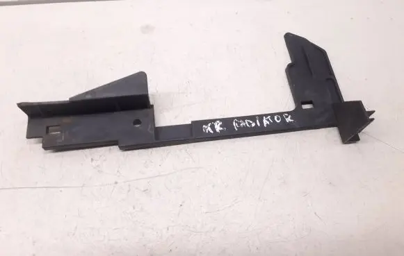 Nissan Murano Z50 Radiator trim 