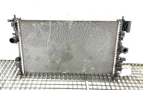 Opel Insignia A Coolant radiator 13241725