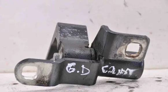 Rear door upper hinge