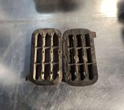 Mercedes-Benz E W124 Quarter panel pressure vent 1248370230