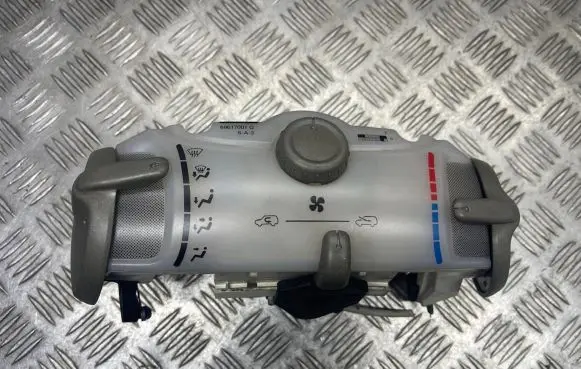 Toyota Aygo AB10 Climate control unit 559000H020 69610001 070508