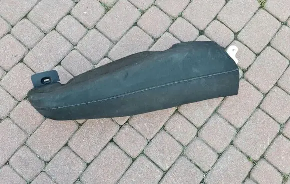 Opel Insignia B Rear seat side top trim 39131400