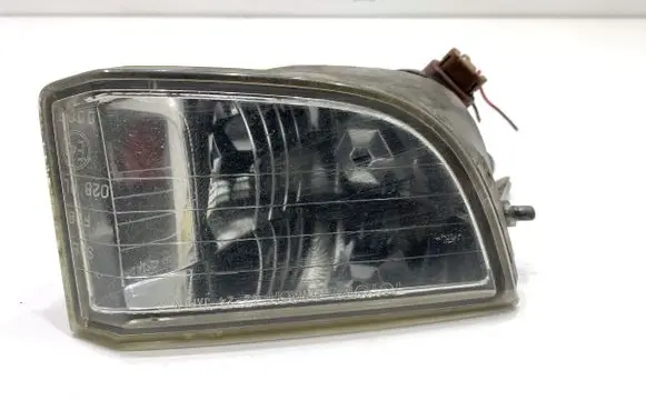 Toyota RAV 4 (XA20) Front fog light 