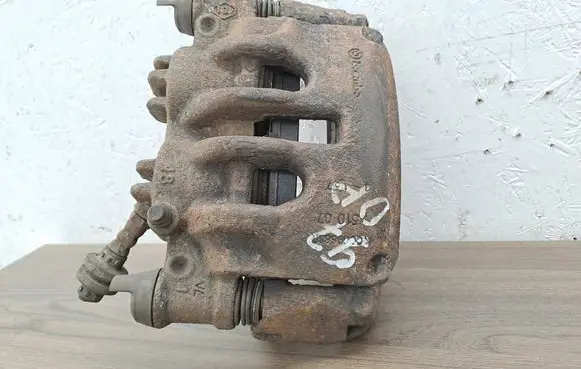 Renault Master III Front brake caliper