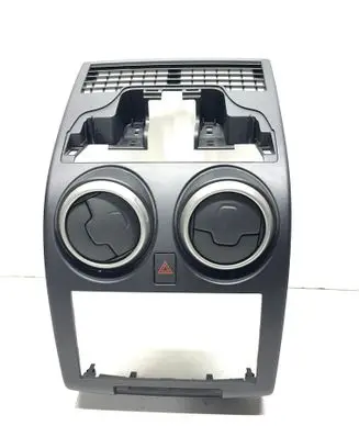 Nissan Qashqai Radio/GPS head unit trim P10381A77200