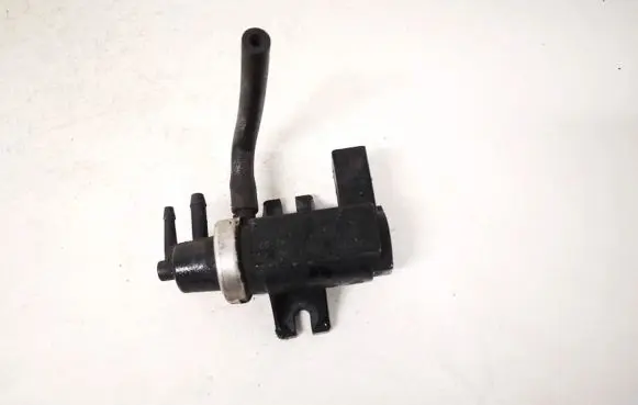 Volkswagen Touareg I Turbo solenoid valve 1j0906627c 72290303