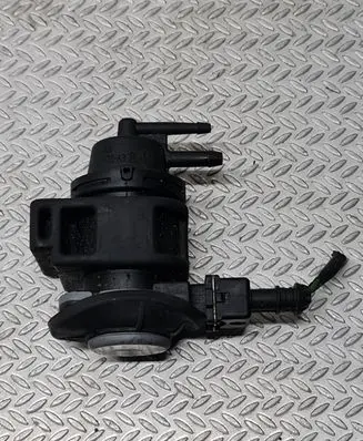 Renault Megane II Turbo solenoid valve 8200661049