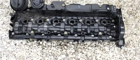 BMW 5 F10 F11 Rocker cam cover 7800309 8515745 7823181