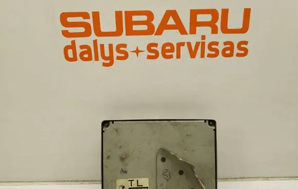 Subaru Forester SF Engine control unit/module 31711AE490 A64000D5T 8807