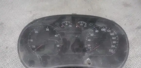Volkswagen Polo Speedometer (instrument cluster) 6Q0920800E