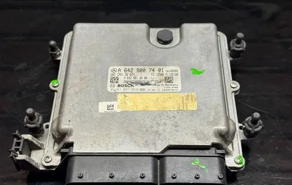 Mercedes-Benz E W213 Engine control unit/module A6429007401 0281031612 A6429012400