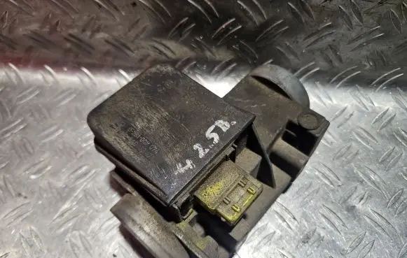 Audi A6 S6 C4 4A Mass air flow meter 0281002074 4A0133471
