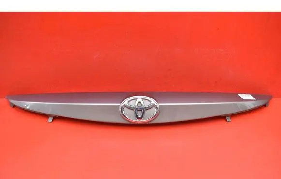 Toyota Auris E180 Number plate light 76811-02790