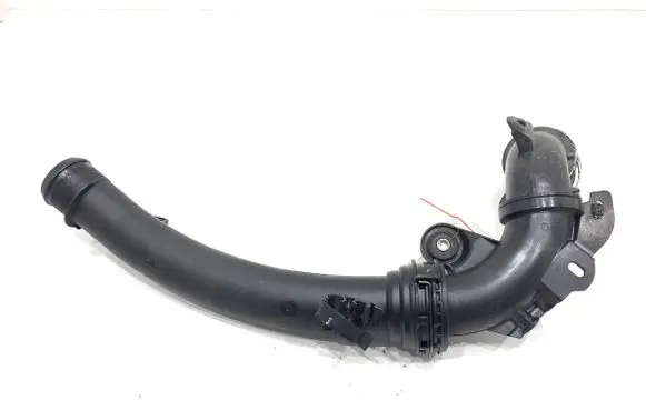 Air intake hose/pipe