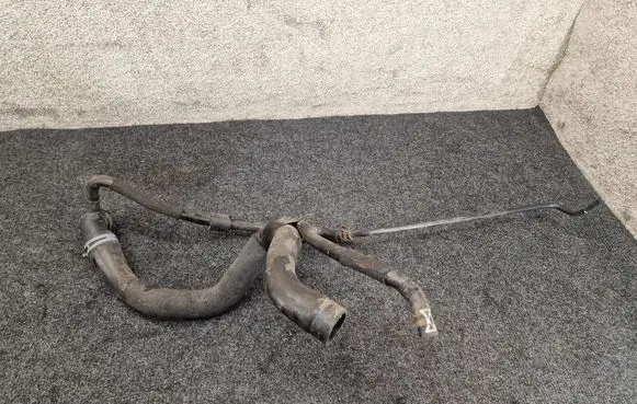 Volkswagen PASSAT B8 Engine coolant pipe/hose 5Q0122101EN