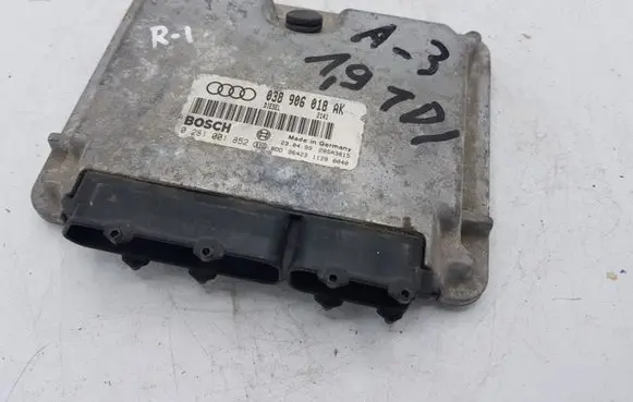 Audi A3 S3 8L Engine control unit/module 038906018AK 0281001852