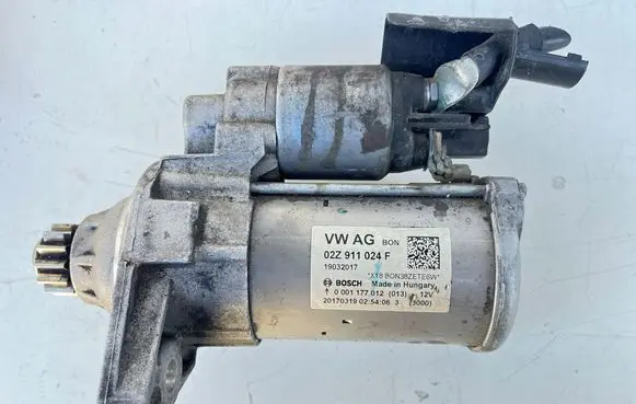 Volkswagen Golf VII Starter motor 02Z911024F