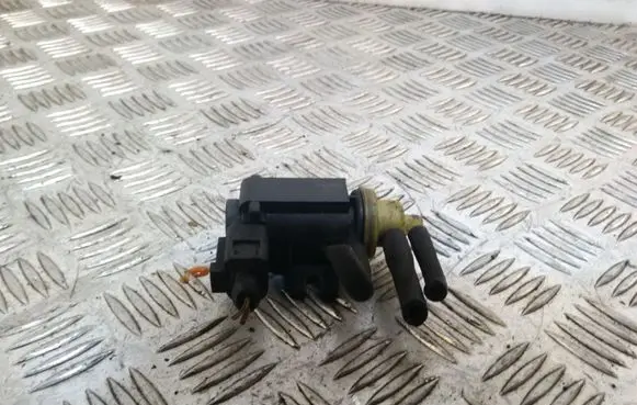 Volkswagen Caddy Turbo solenoid valve 1K0906627B