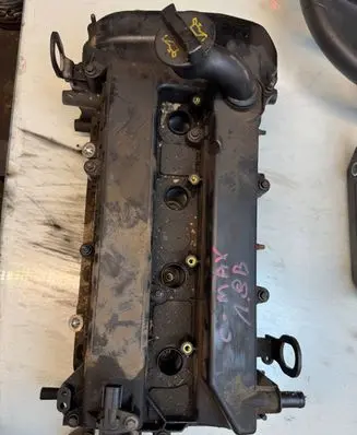 Engine head