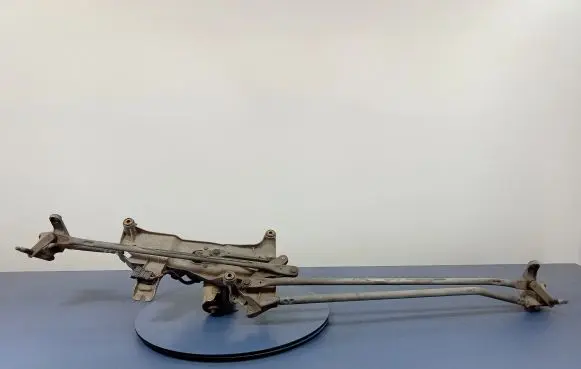 Audi A6 S6 C8 4K Front wiper linkage and motor