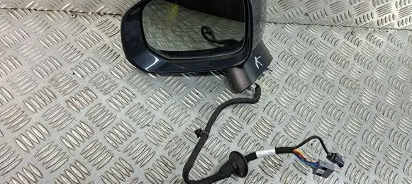 Volvo XC90 Front door electric wing mirror E1041347