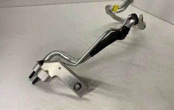 Jeep Grand Cherokee Air conditioning (A/C) pipe/hose 68217214AD 53222R 12500081