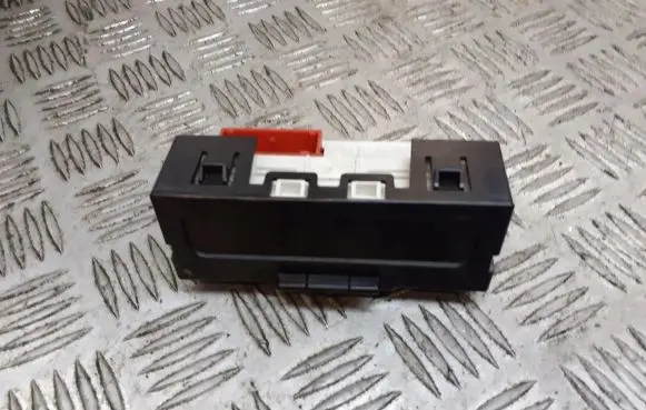 Renault Megane II Speedometer control unit/module 8200107839