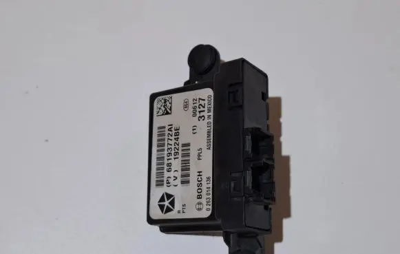 Chrysler Pacifica Parking PDC control unit/module 68193772AI 19224BE
