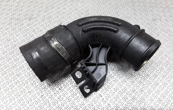 Mercedes-Benz ML W163 Intercooler hose/pipe A1635011124 1635013252