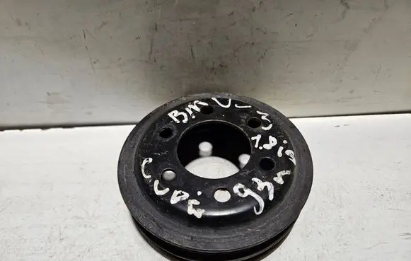 BMW 3 E36 Power steering pump pulley 1727547