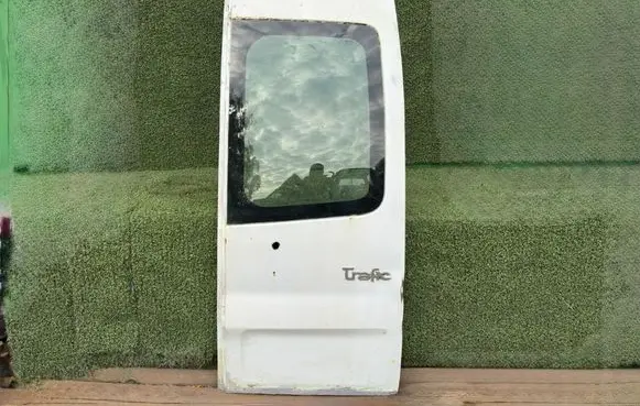 Renault Trafic II (X83) Back/rear loading door 7751474740 901001515R