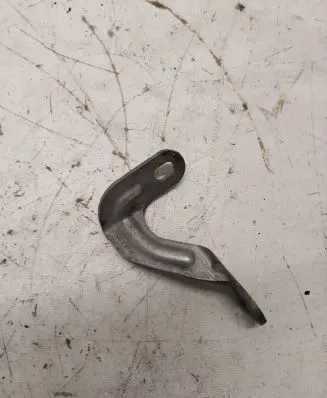 Mercedes-Benz C AMG W205 Gear shift cable bracket 
