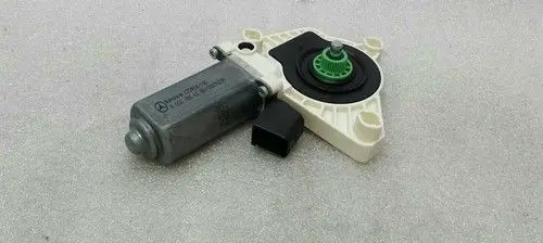 Mercedes-Benz C W205 Front door window regulator motor A0009066106