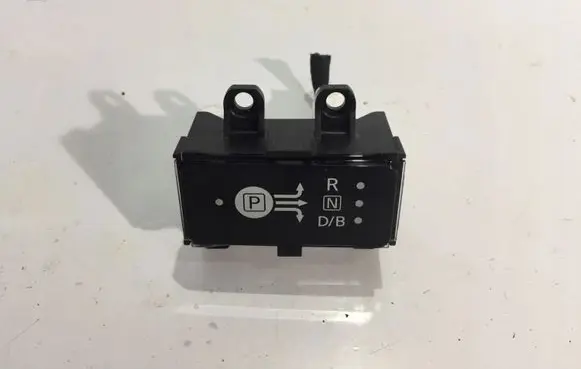 Nissan Leaf II (ZE1) Gear shift selector indicator 123WW