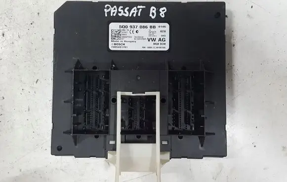 Volkswagen PASSAT B8 Comfort/convenience module 5Q0937085BB