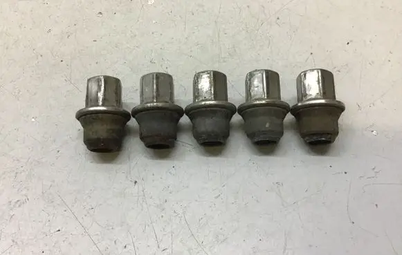 Dodge Grand Caravan Nuts/bolts 