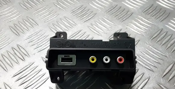 Land Rover Range Rover L405 USB socket connector CK5219C166AA