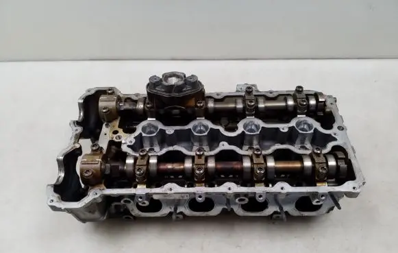 BMW 5 F10 F11 Engine head 7573940