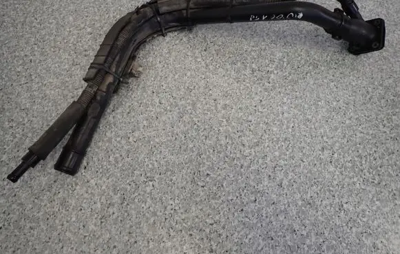Fuel tank filler neck pipe