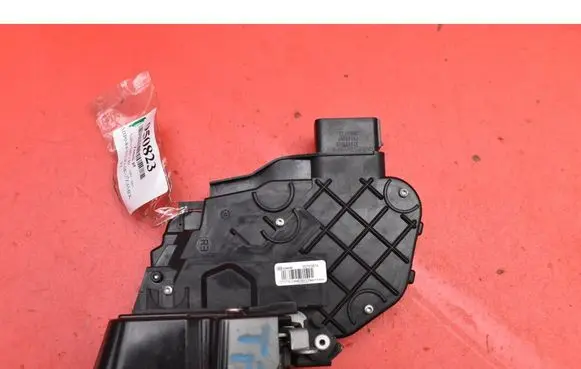 Volvo S40 Rear door lock 30753674