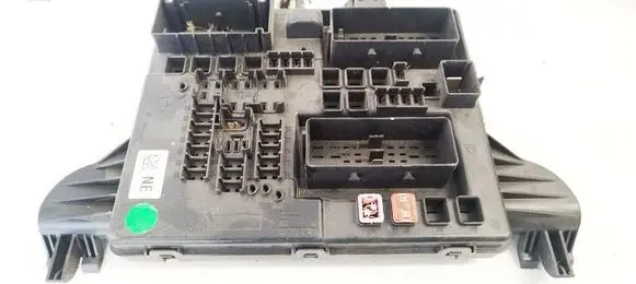 Opel Insignia A Fuse box set 13277321