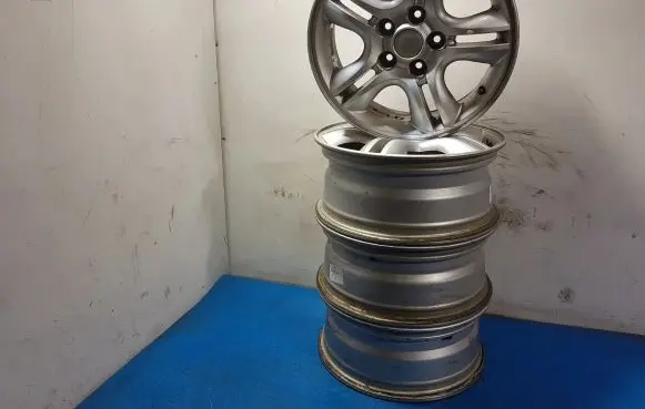 Hyundai Accent R18 alloy rim 52910-1F200