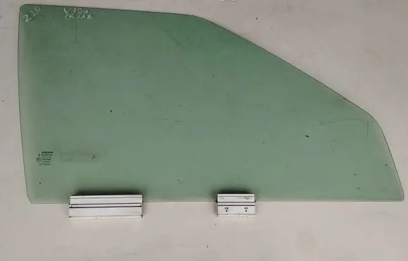 Volvo S70 V70 V70 XC Front door window glass four-door 43R00024