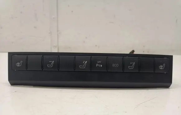 Mercedes-Benz E A207 A set of switches A2079050351