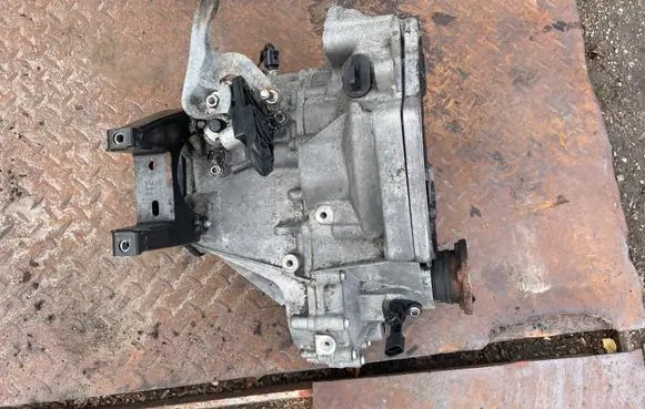 Volkswagen Polo IV 9N3 Manual 5 speed gearbox 02T301103AC