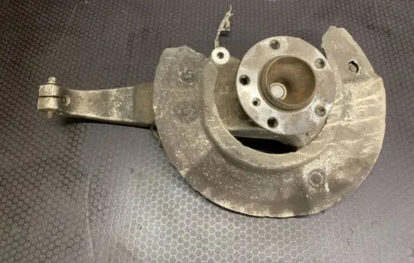 BMW 5 F10 F11 Front wheel hub spindle knuckle AIM9S1CU