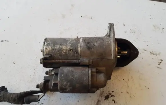 Opel Zafira A Starter motor